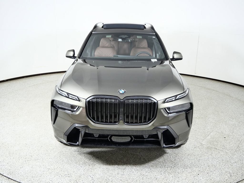 Thumbnail: 2026 BMW X7 - 18