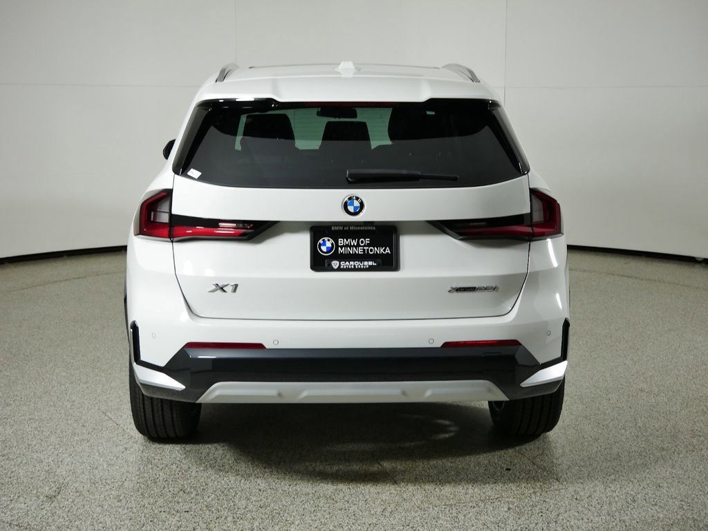 Thumbnail: 2025 BMW X1 - 11