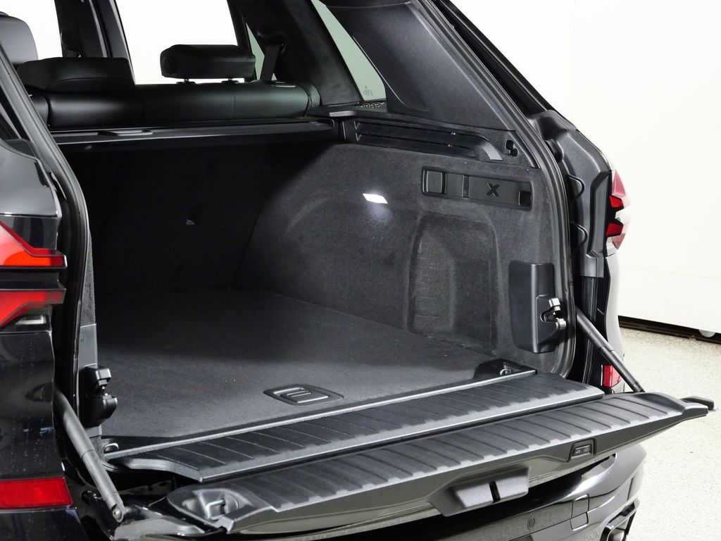 Thumbnail: 2026 BMW X5 - 29