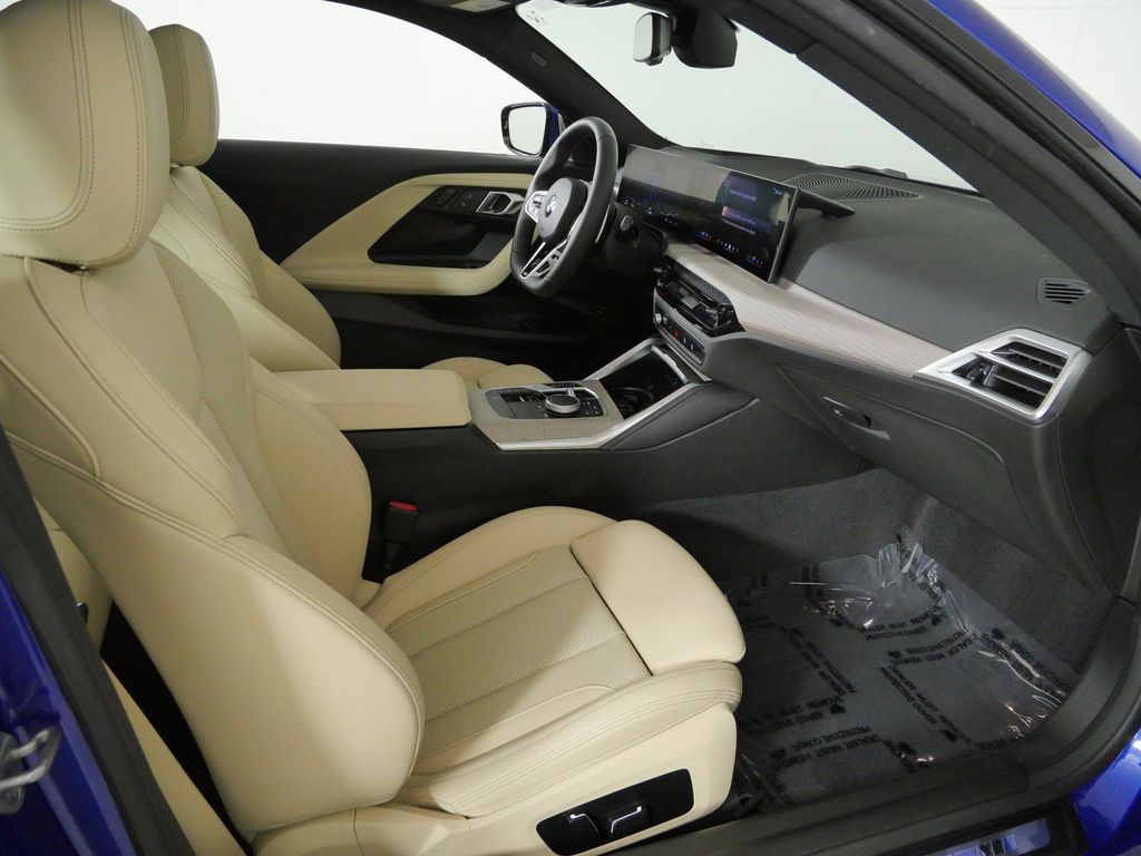 Thumbnail: 2025 BMW 2 Series - 23