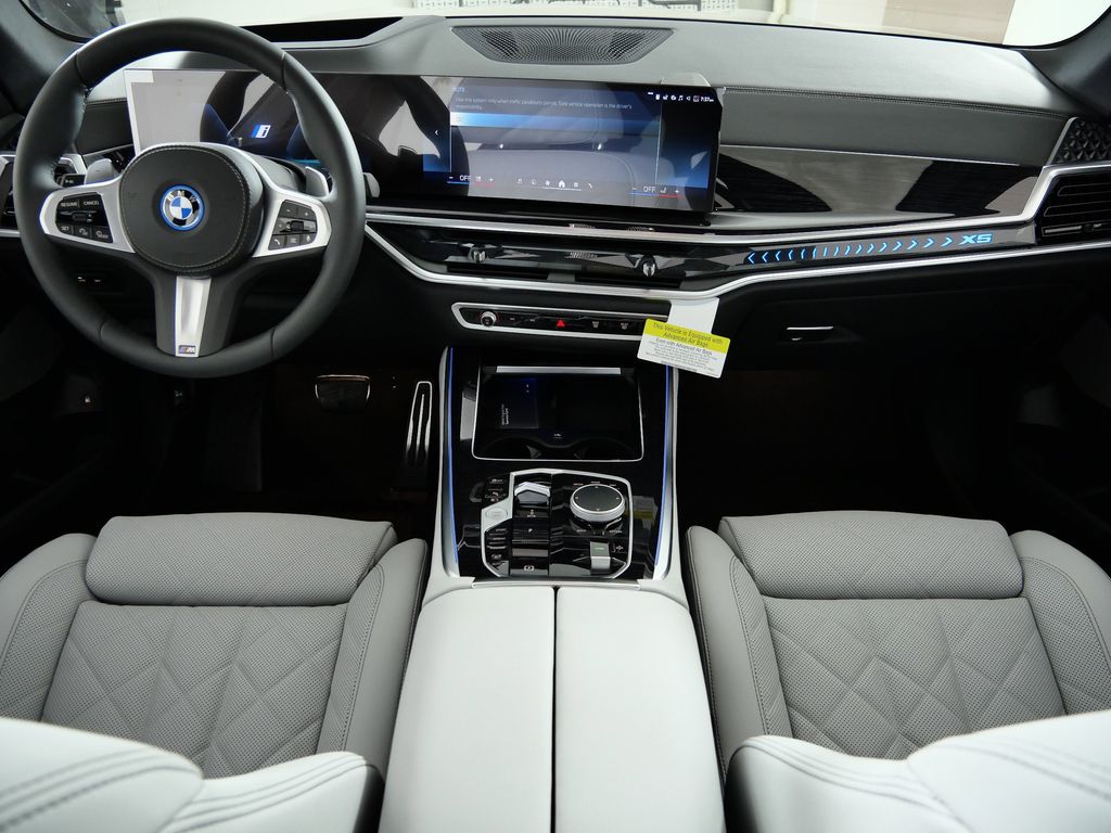 Thumbnail: 2026 BMW X5 - 5