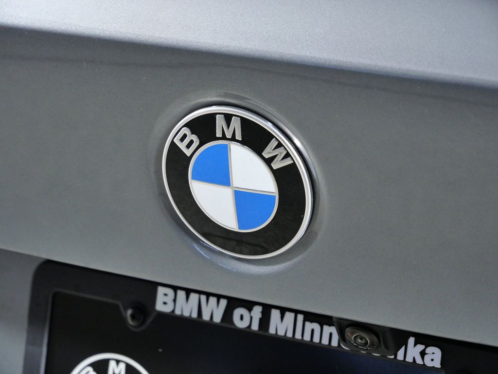 Thumbnail: 2026 BMW 3 Series - 11