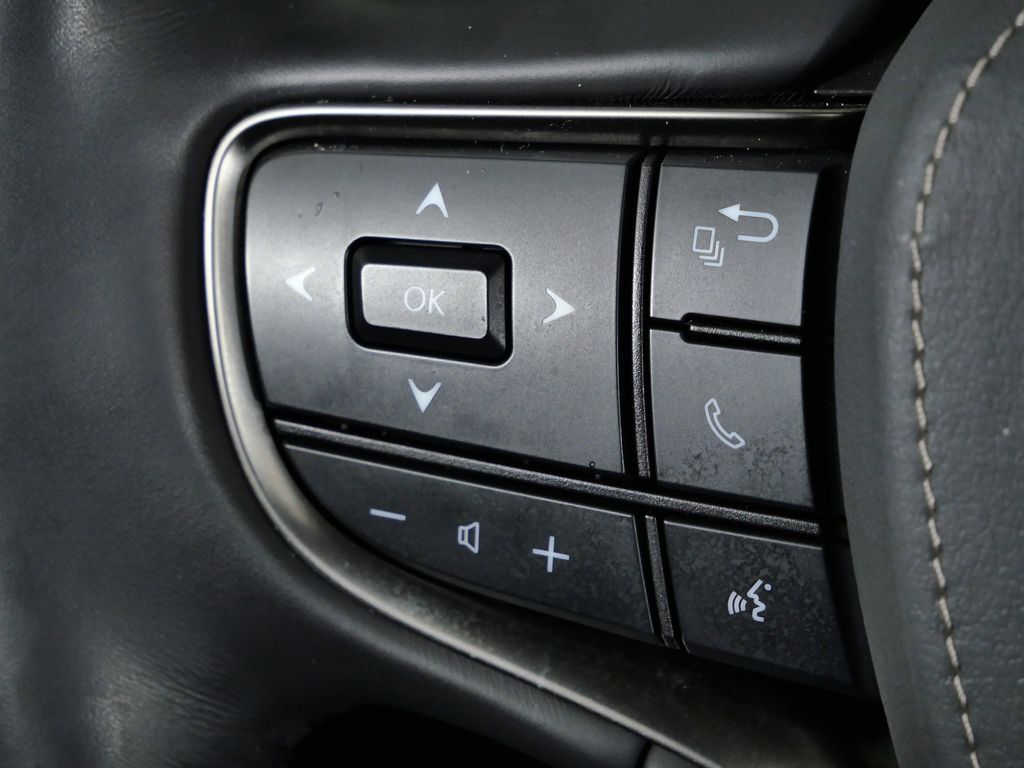 Thumbnail: 2024 Lexus LS - 41