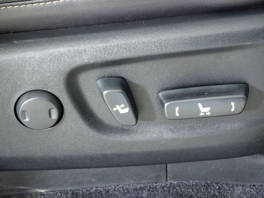 Thumbnail: 2014 Lexus GX - 21