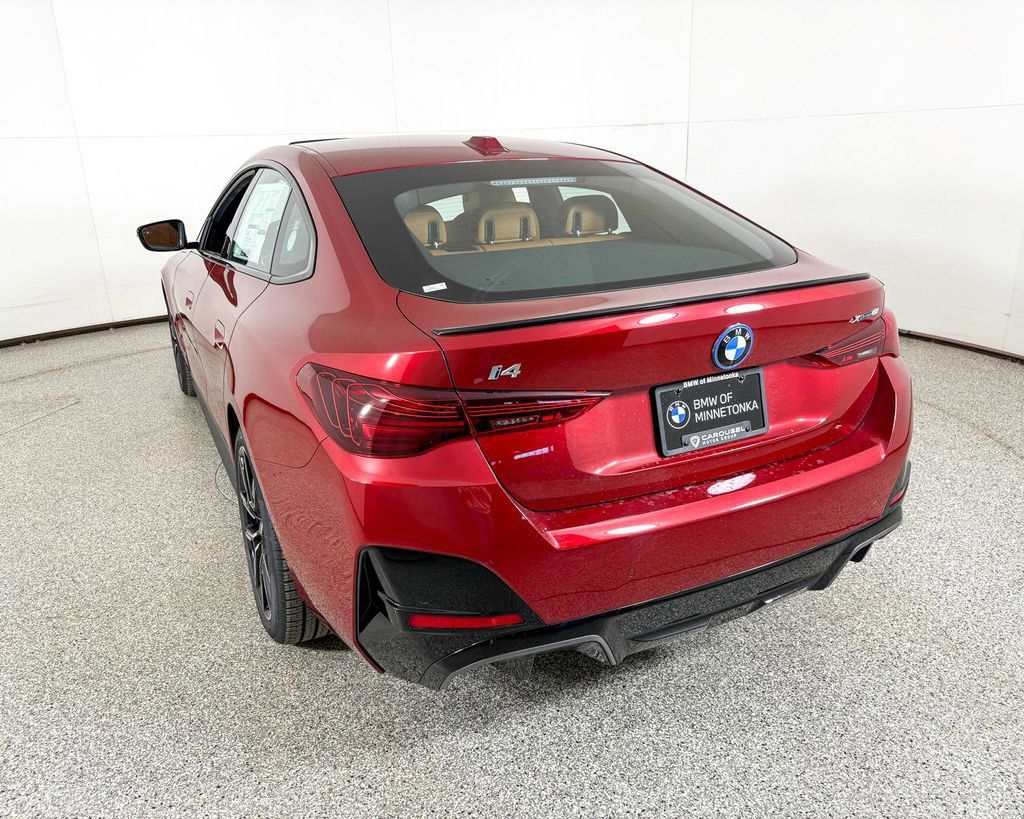 Thumbnail: 2025 BMW i4 - 13