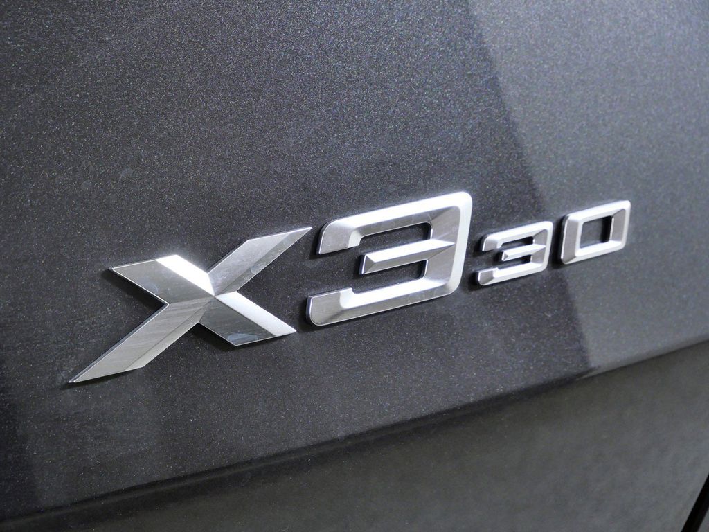 Thumbnail: 2026 BMW X3 - 12