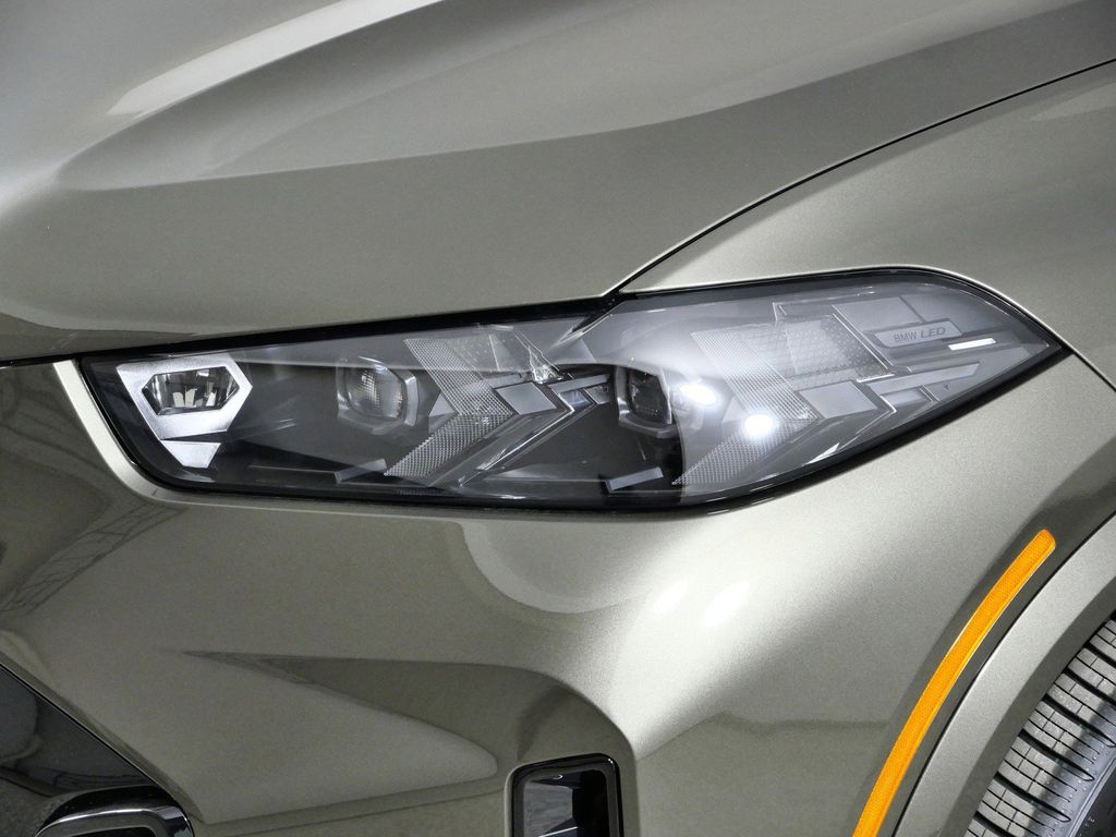 Thumbnail: 2026 BMW X5 - 3