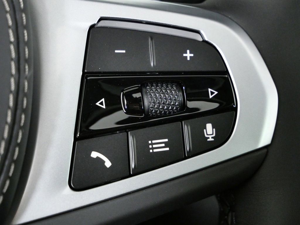 Thumbnail: 2026 BMW X5 - 42