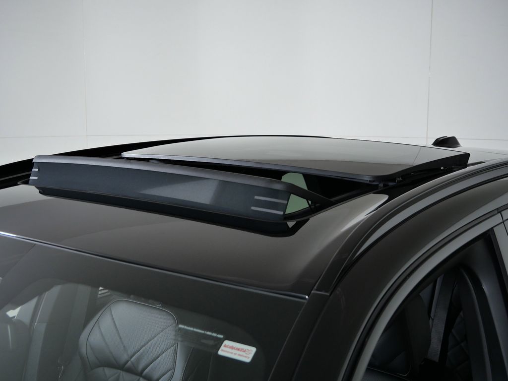 Thumbnail: 2026 BMW X5 - 18