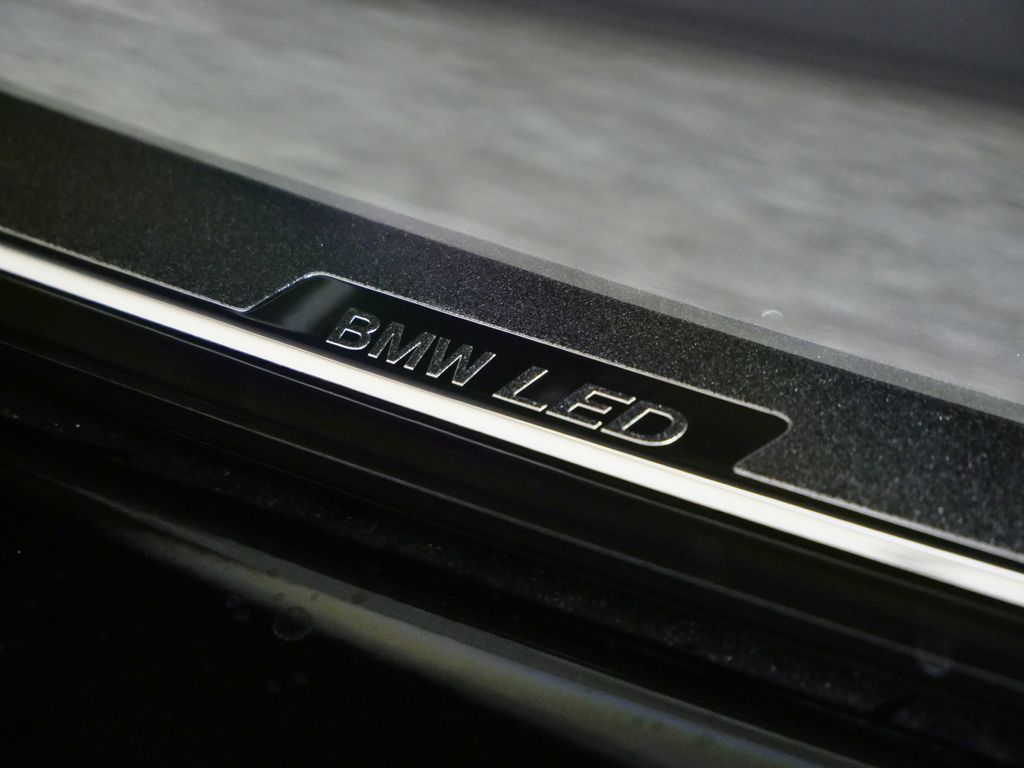 Thumbnail: 2026 BMW 7 Series - 4