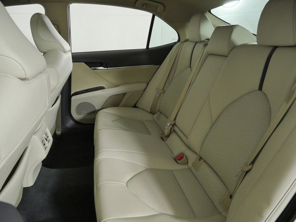 Thumbnail: 2023 Toyota Camry - 30