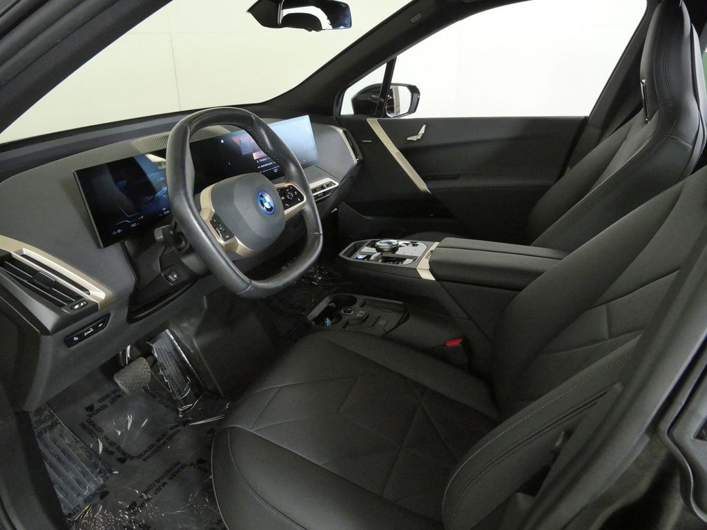 Thumbnail: 2023 BMW iX - 38