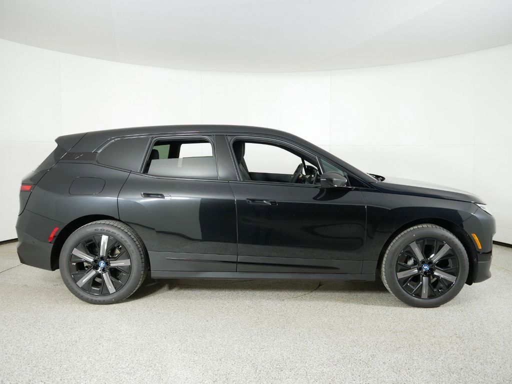 Thumbnail: 2025 BMW iX - 9