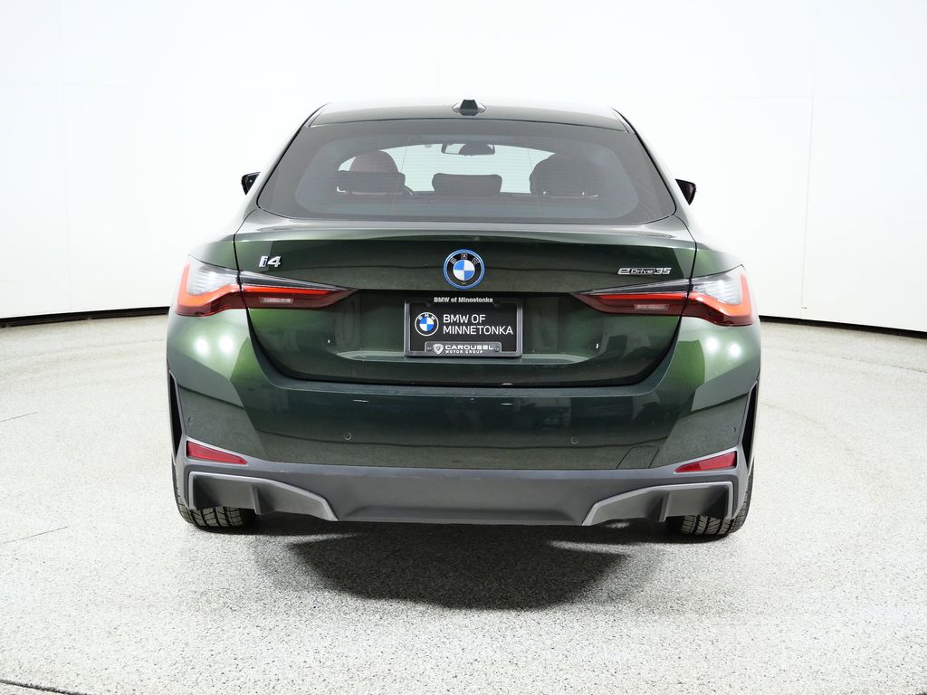 Thumbnail: 2023 BMW i4 - 11