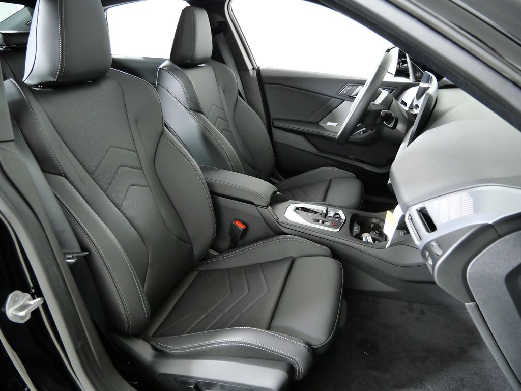 Thumbnail: 2026 BMW 2 Series - 21