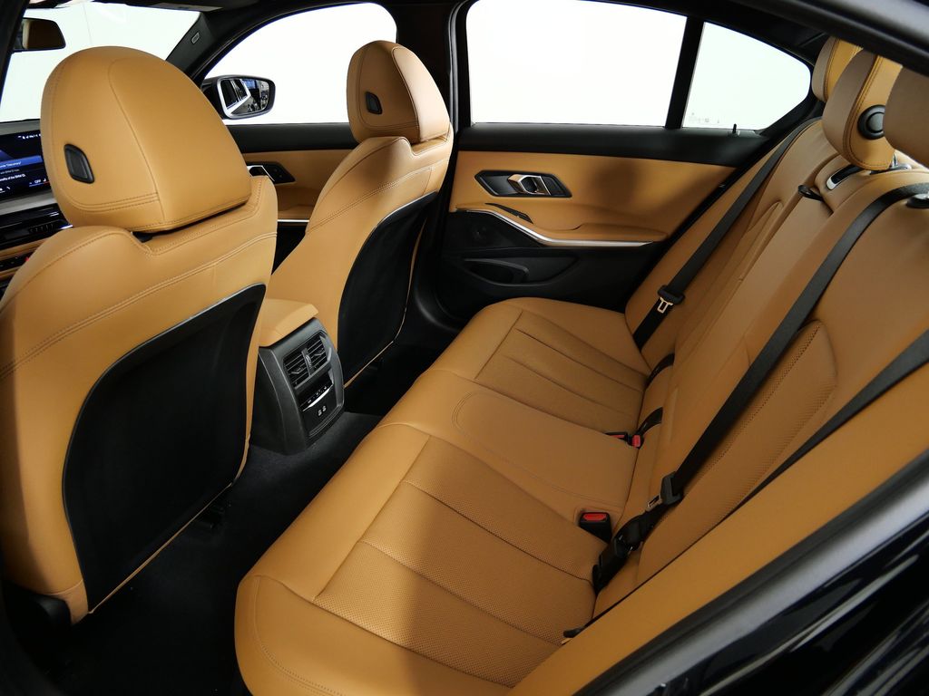 Thumbnail: 2026 BMW 3 Series - 30