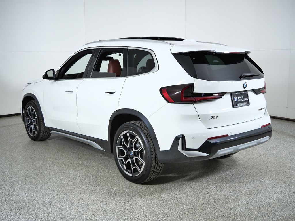 Thumbnail: 2026 BMW X1 - 14
