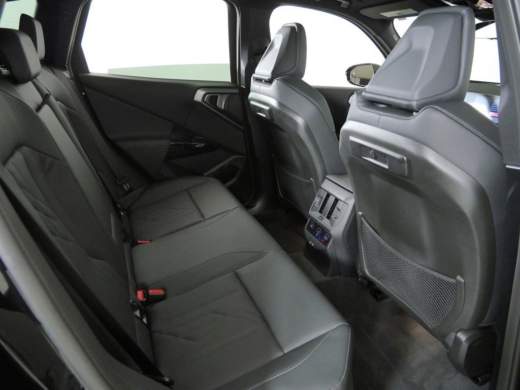 Thumbnail: 2026 BMW X3 - 25