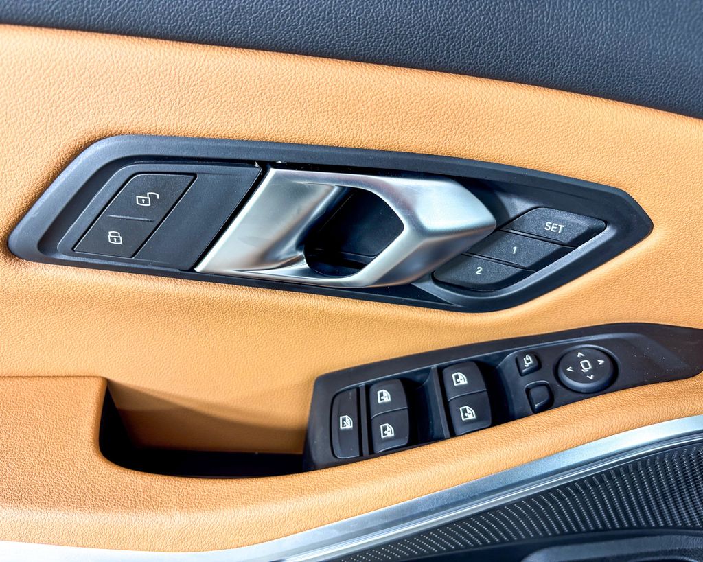 Thumbnail: 2025 BMW 3 Series - 35