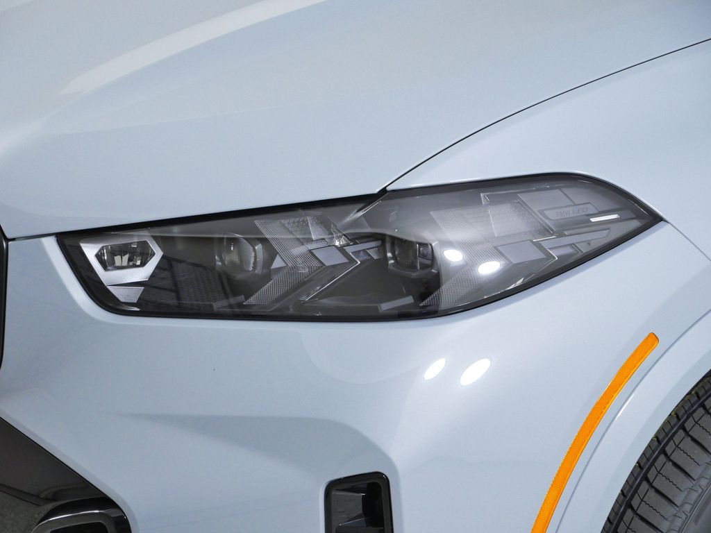 Thumbnail: 2026 BMW X5 - 3