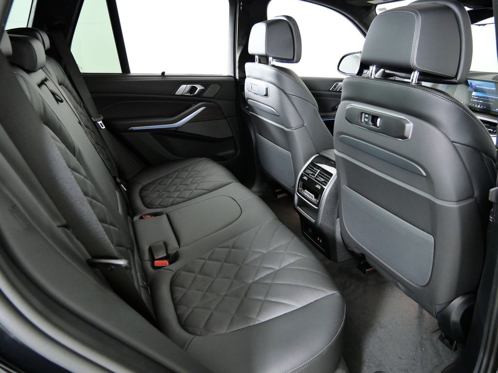 Thumbnail: 2026 BMW X5 - 26