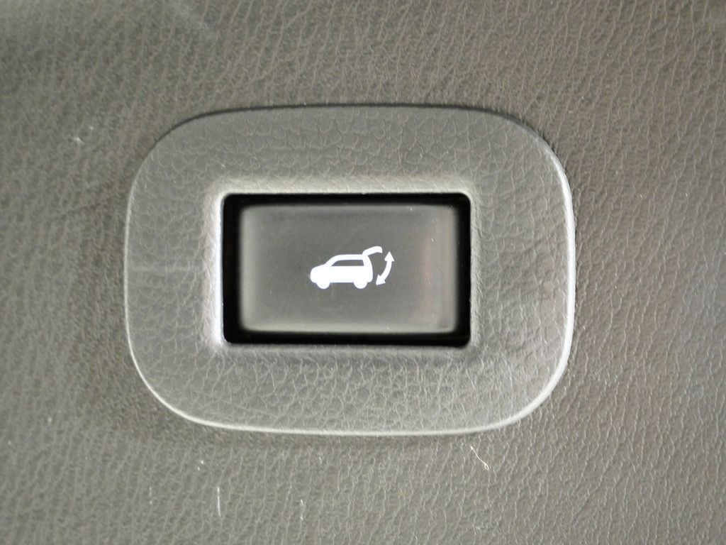 Thumbnail: 2015 INFINITI QX80 - 29