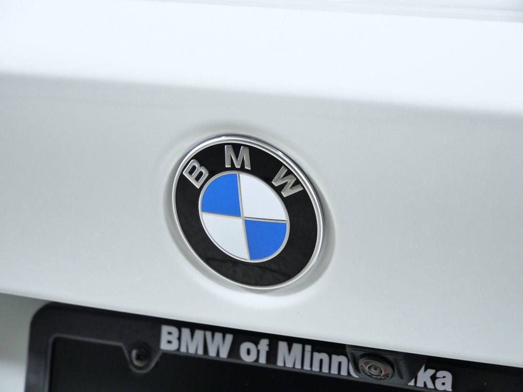 Thumbnail: 2026 BMW 3 Series - 13