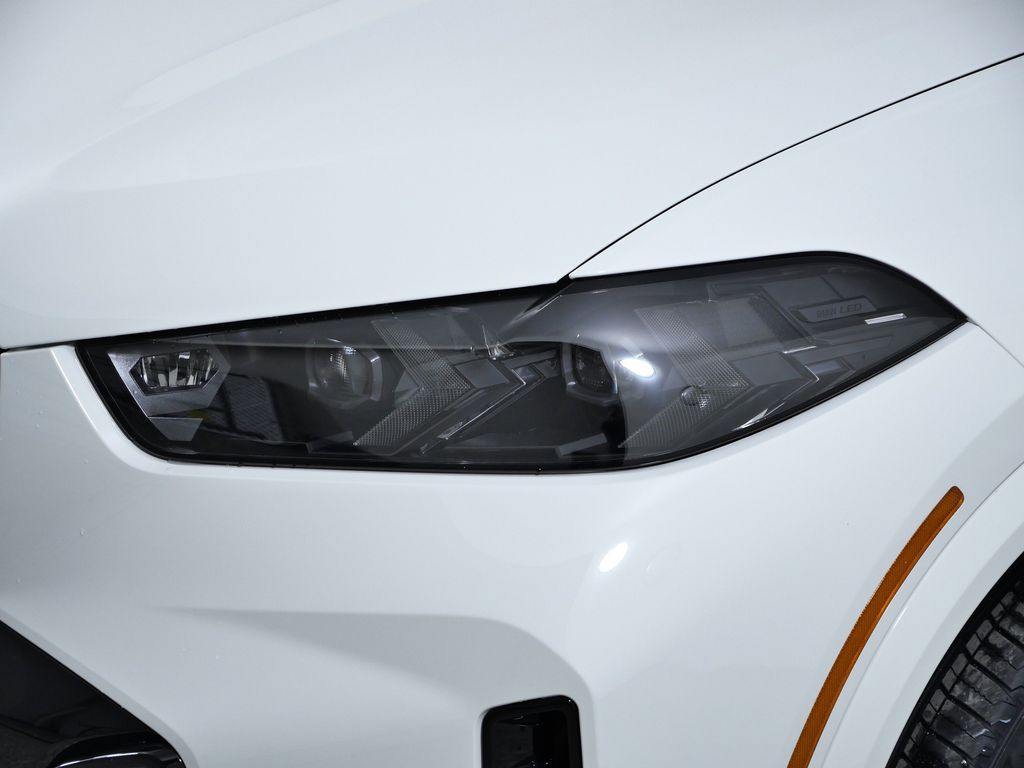 Thumbnail: 2026 BMW X5 - 3