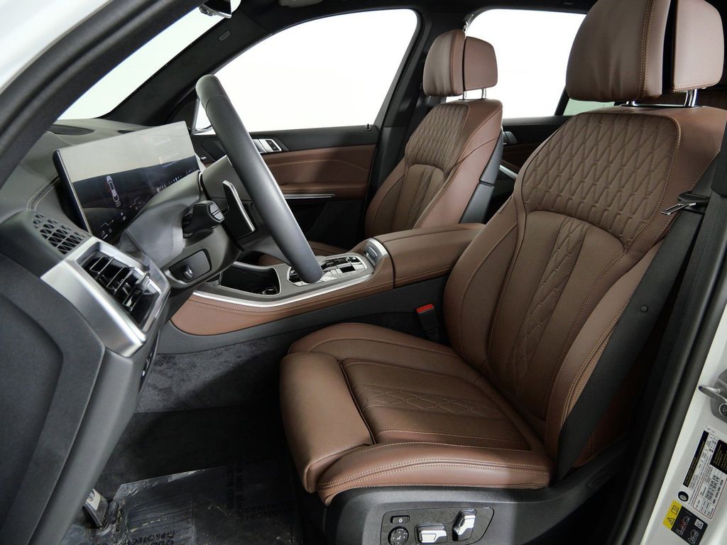 Thumbnail: 2026 BMW X5 - 37