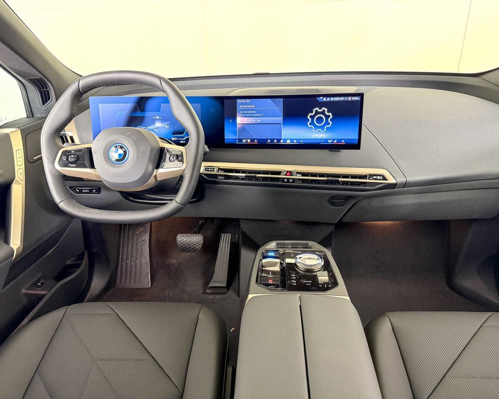 Thumbnail: 2025 BMW iX - 27