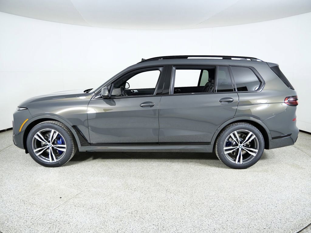 Thumbnail: 2026 BMW X7 - 17