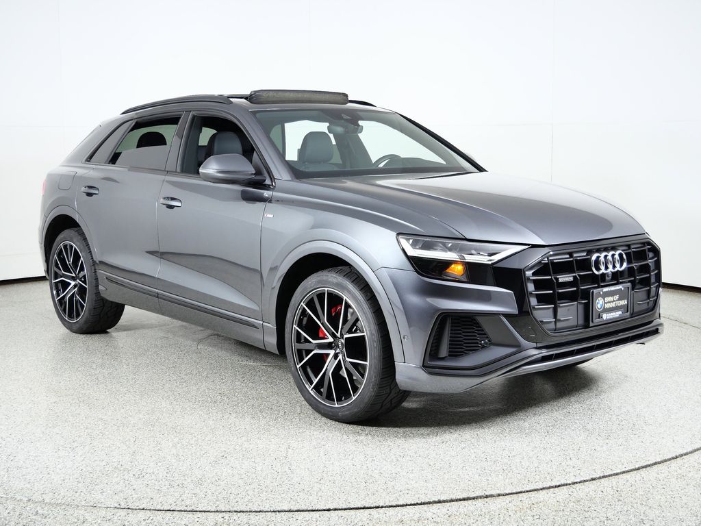 Thumbnail: 2020 Audi Q8 - 8
