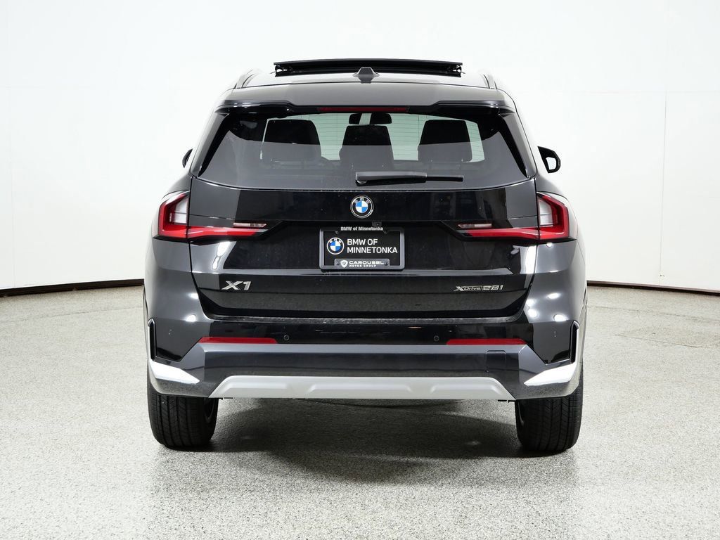 Thumbnail: 2026 BMW X1 - 12