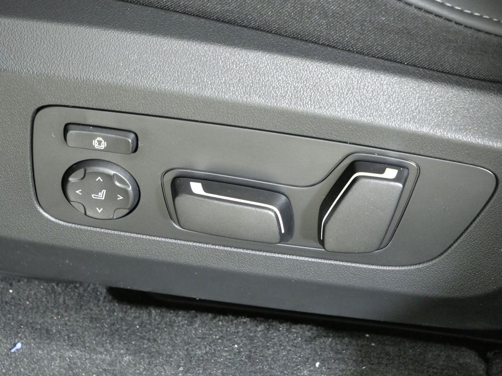 Thumbnail: 2026 BMW X3 - 38