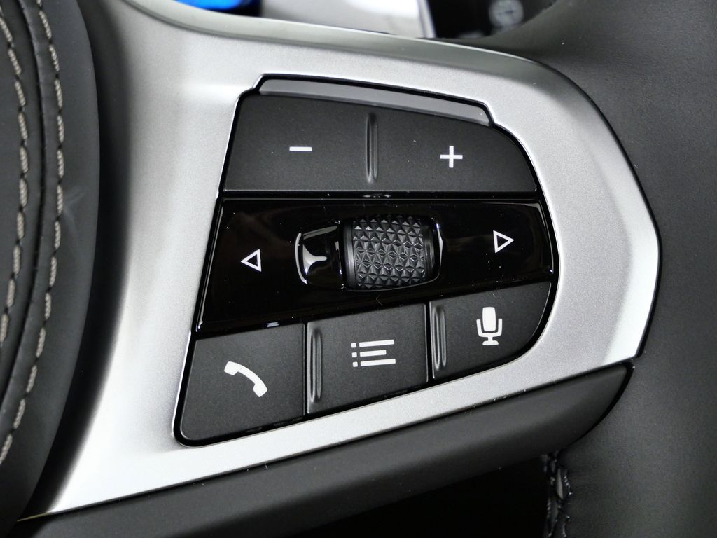 Thumbnail: 2026 BMW X5 - 42