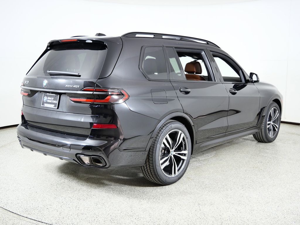 Thumbnail: 2026 BMW X7 - 9