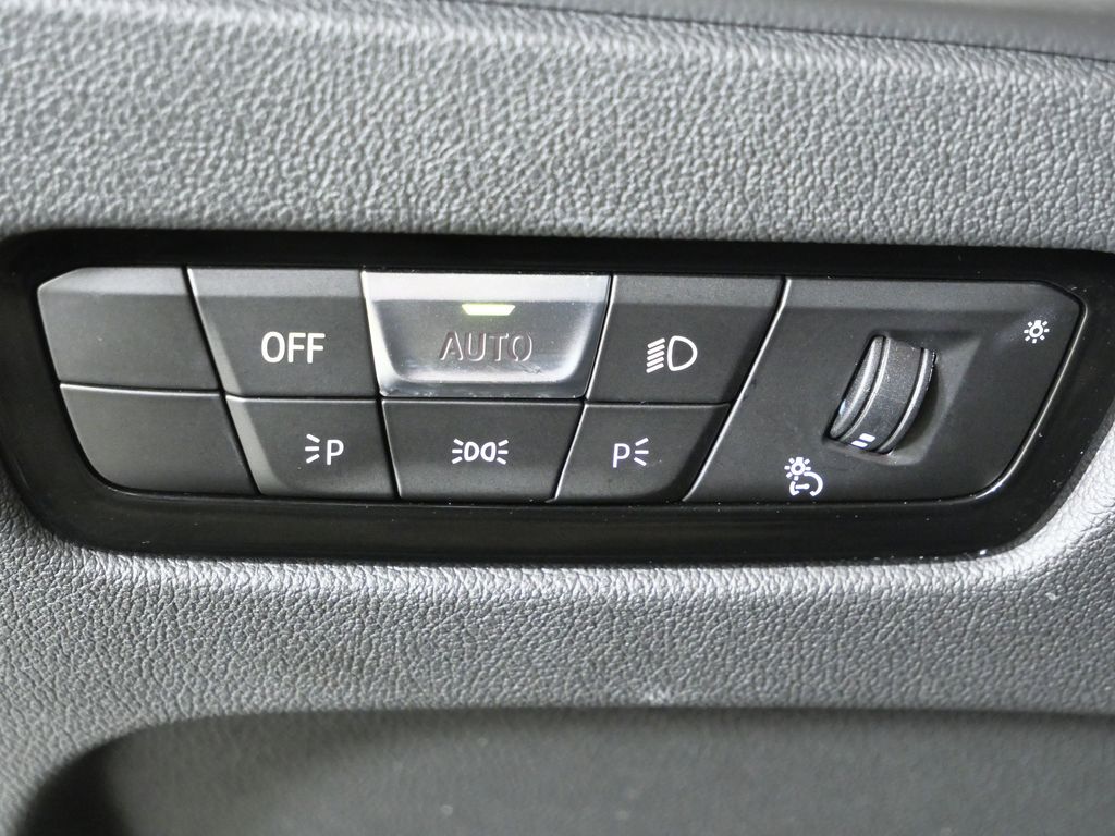 Thumbnail: 2025 BMW 4 Series - 41