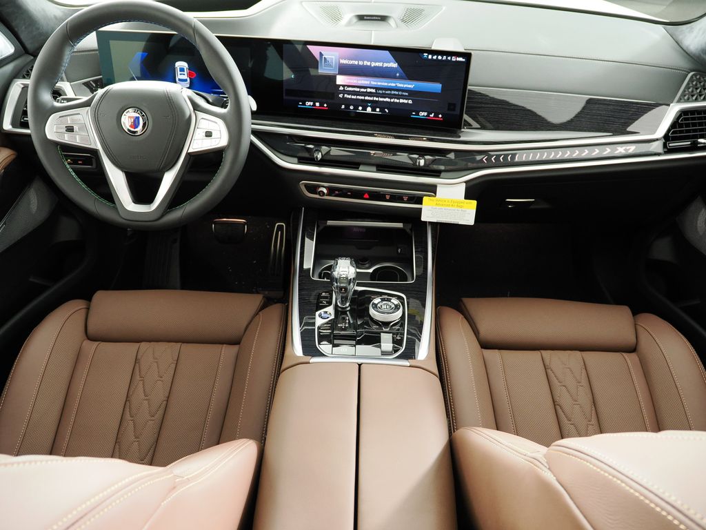 Thumbnail: 2026 BMW X7 - 6