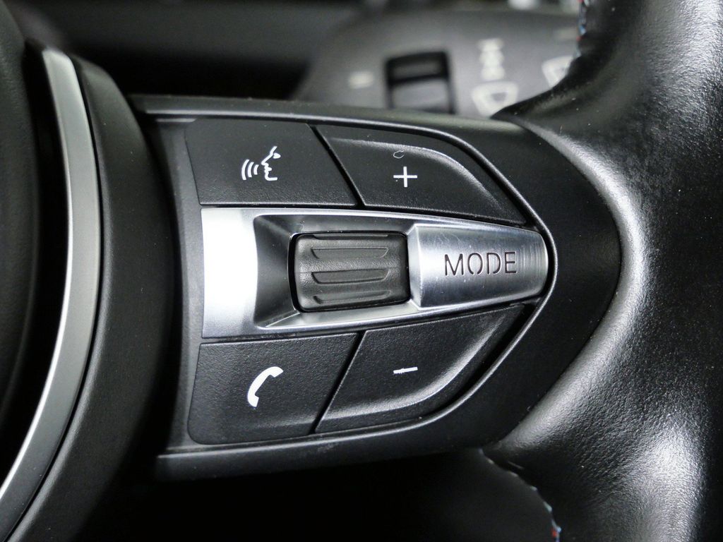 Thumbnail: 2015 BMW M6 - 38