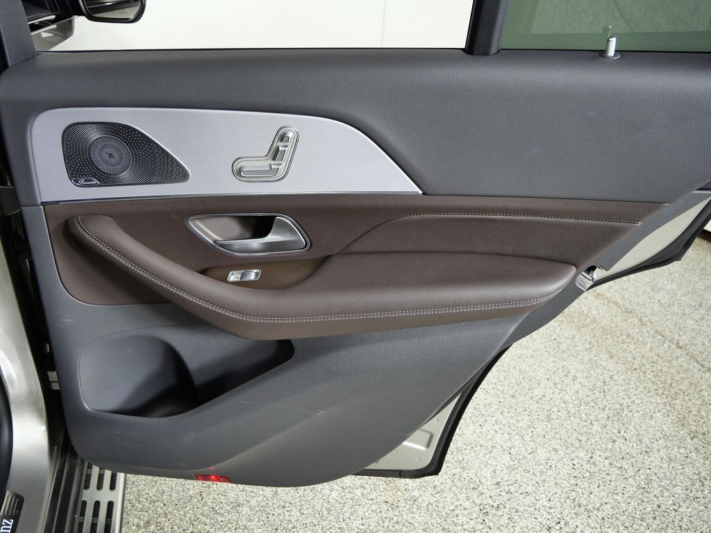 Thumbnail: 2020 Mercedes-Benz GLE - 25