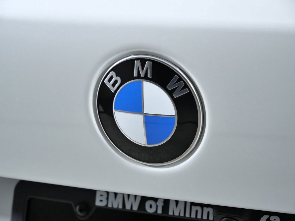 Thumbnail: 2026 BMW X5 - 13