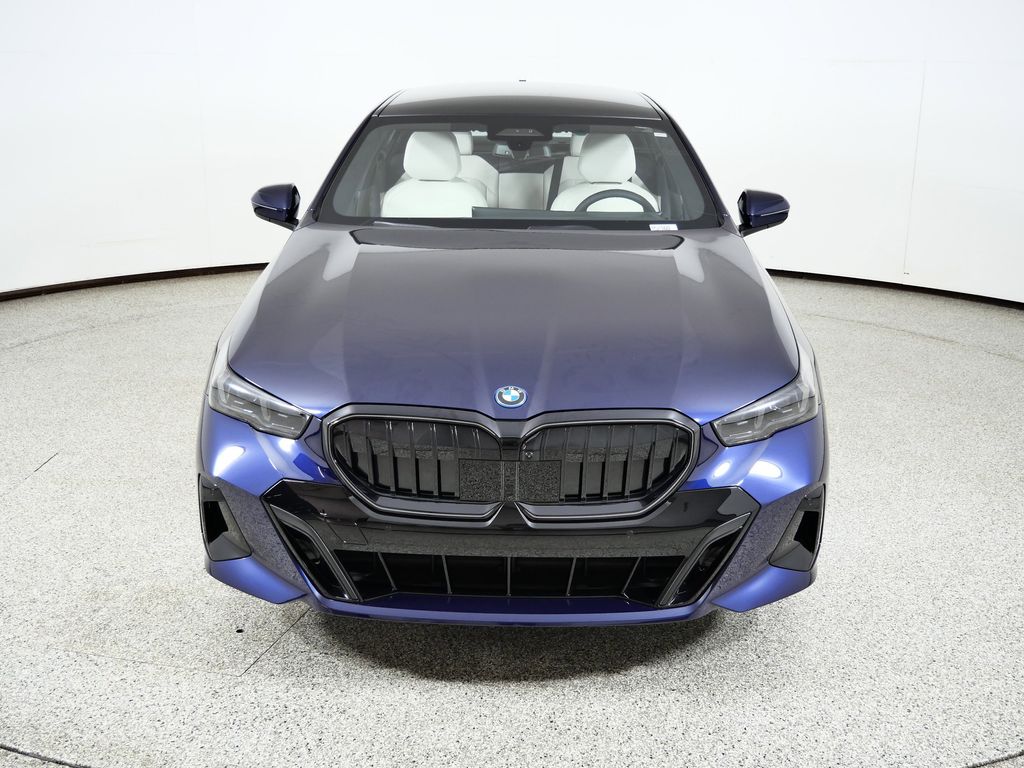 Thumbnail: 2026 BMW 5 Series - 16