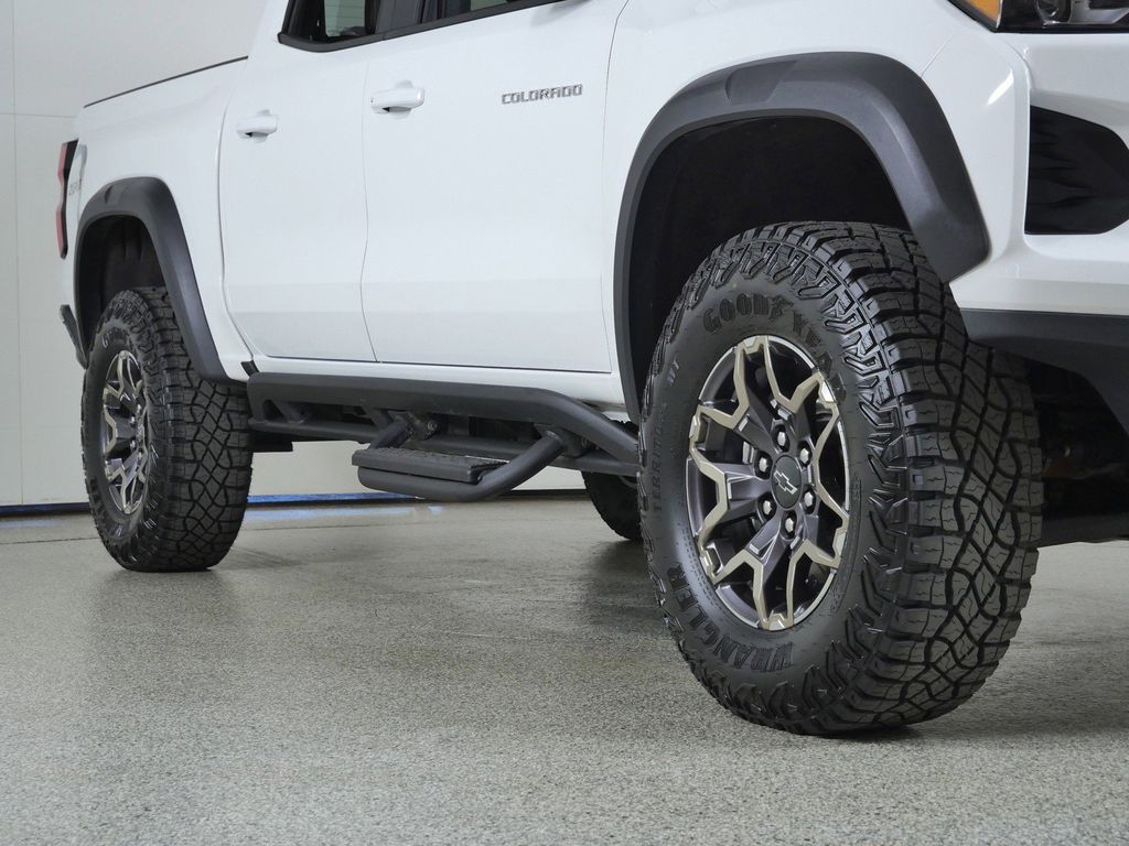 Thumbnail: 2025 Chevrolet Colorado - 7