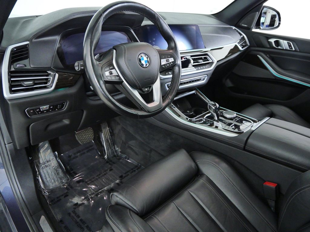 Thumbnail: 2020 BMW X5 - 31
