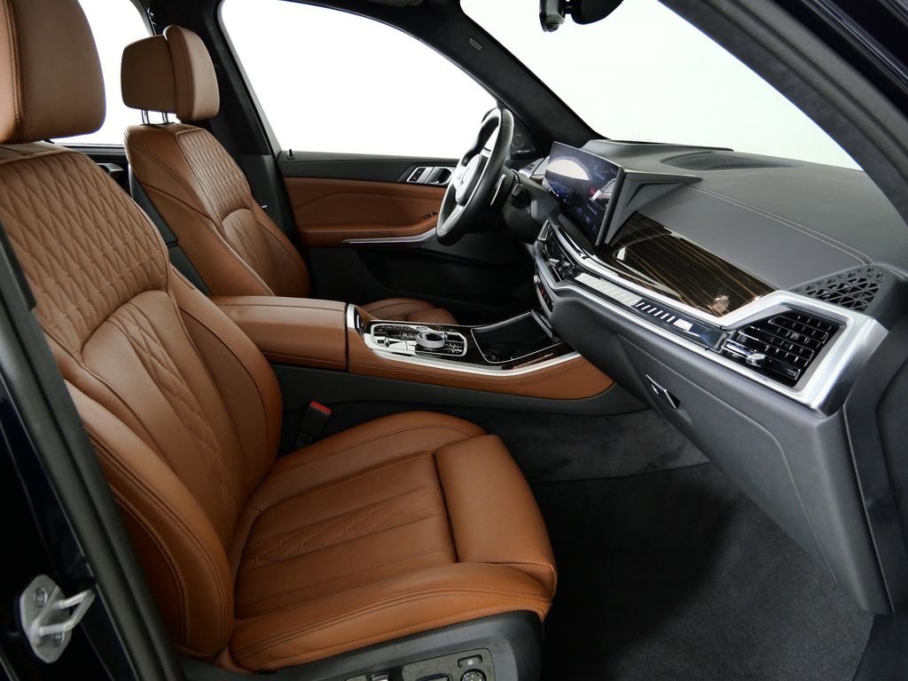 Thumbnail: 2025 BMW X5 - 24