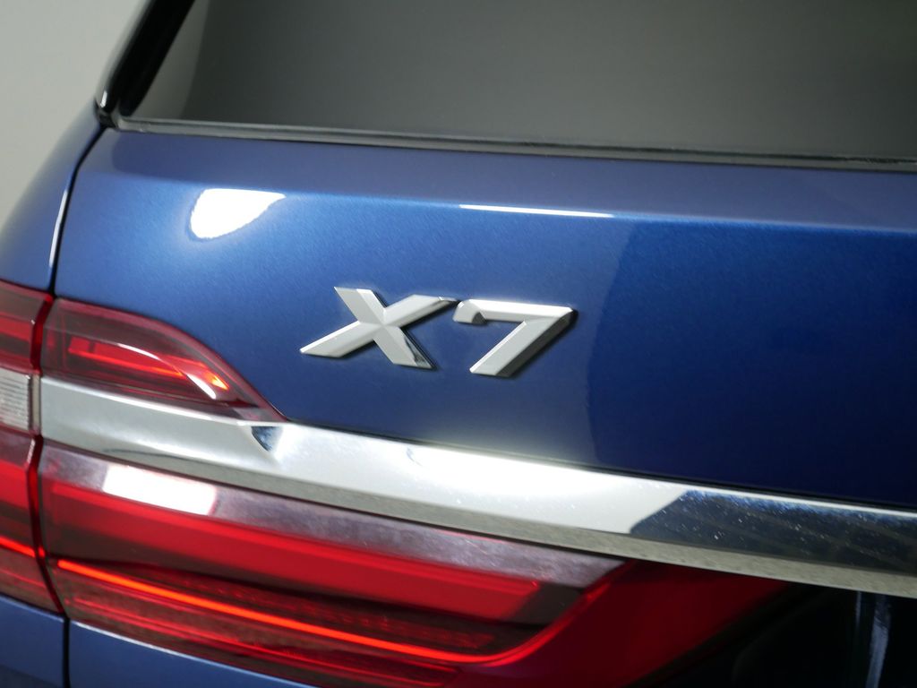 Thumbnail: 2021 BMW X7 - 13