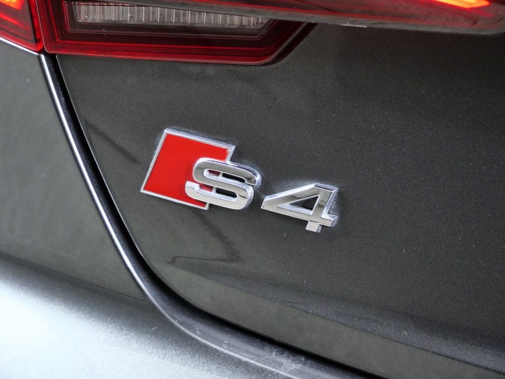 Thumbnail: 2018 Audi S4 - 13