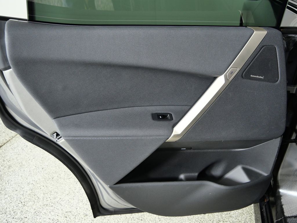 Thumbnail: 2023 BMW iX - 34