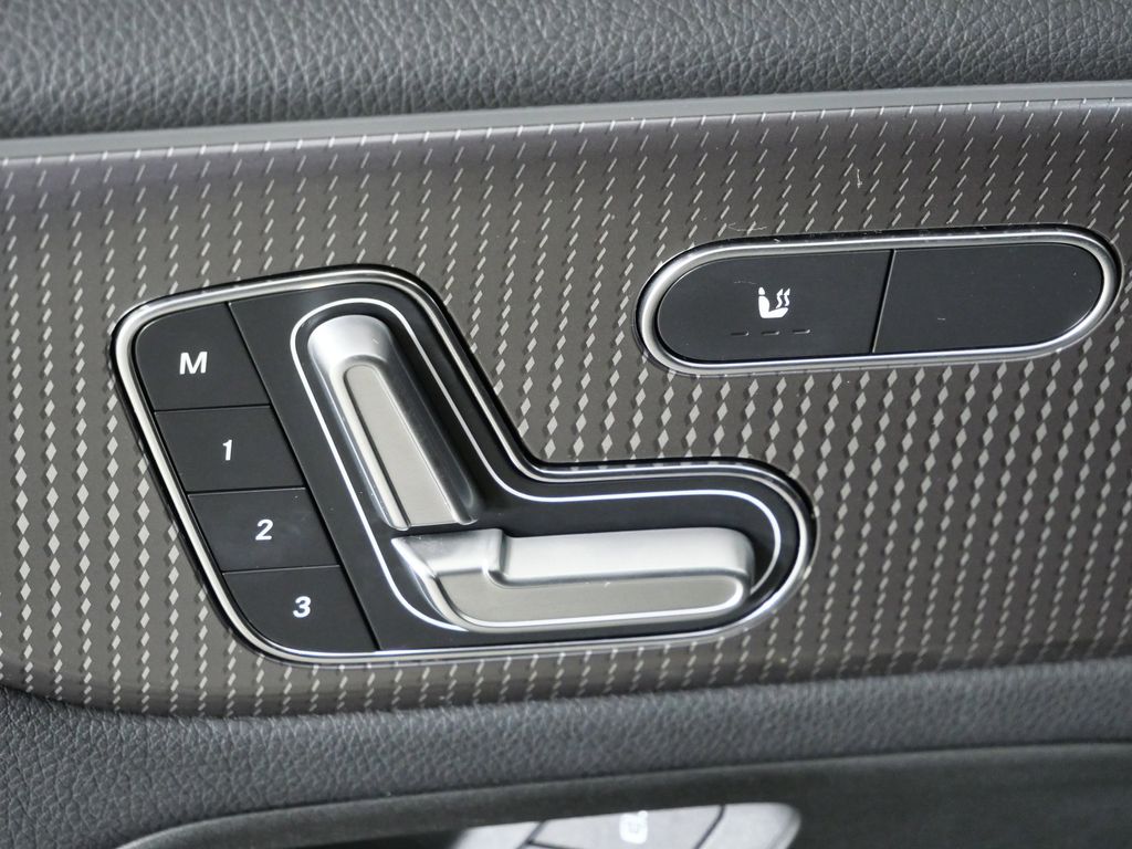 Thumbnail: 2022 Mercedes-Benz EQB - 37