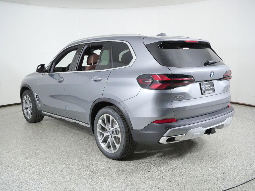 Thumbnail: 2026 BMW X5 - 14